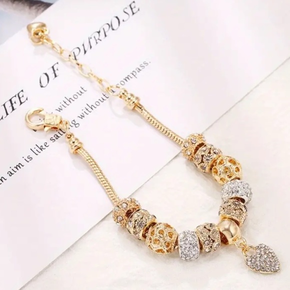 Elegant Love Heart Charm Bracelet with Sparkling Yellow & White Beads - Boho NWT - Picture 5 of 5